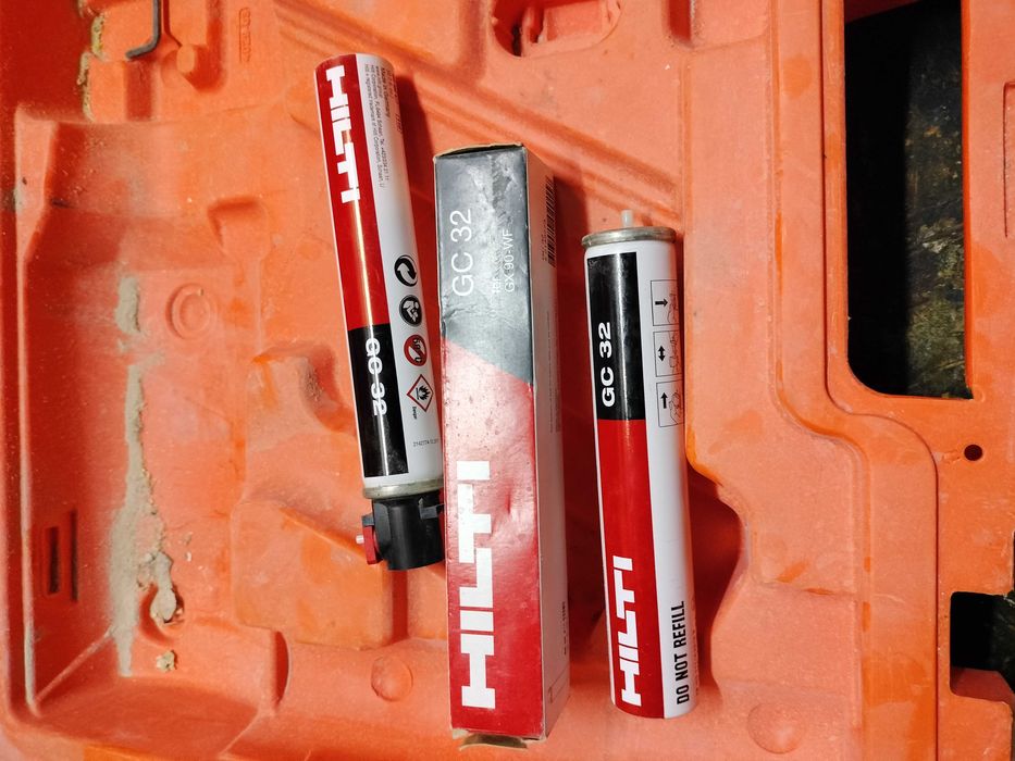 Gaz Hilti gc 32. Nowe