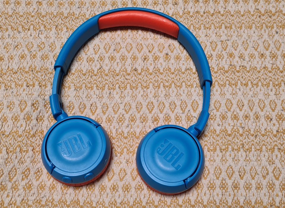 Дитячі блютус навушники JBL300BT з мікрофоном