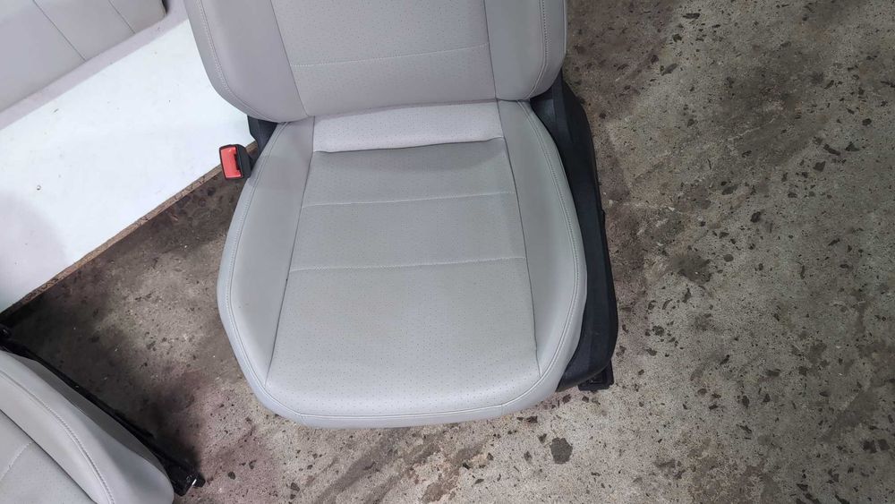 Комплект сидений с Volkswagen Tiguan 2018 (AD/BW) SE Кроссовер