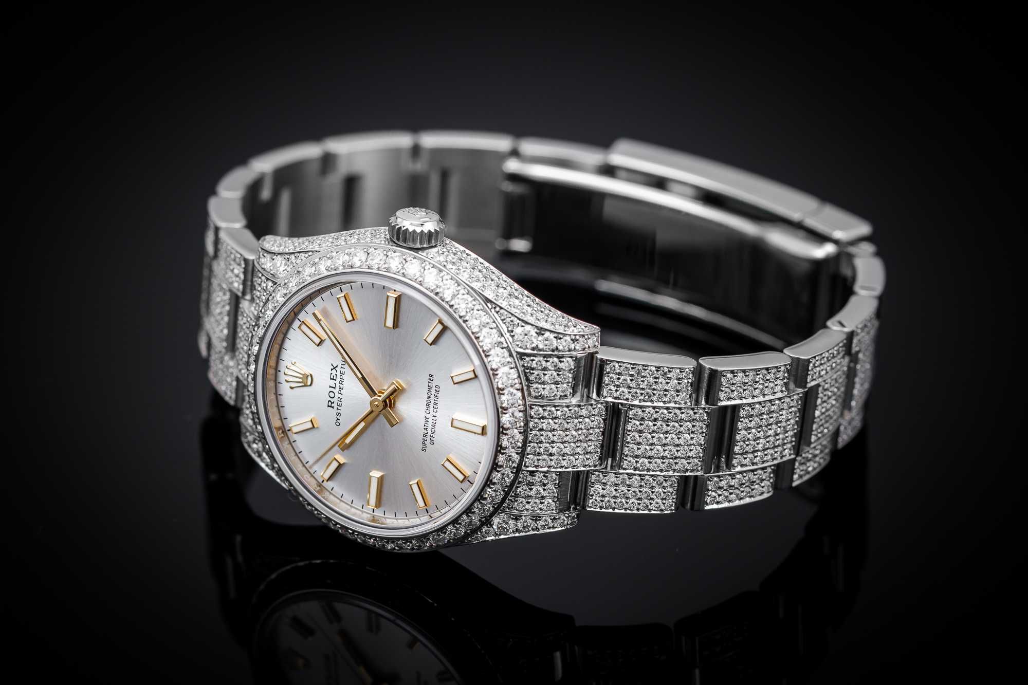 ROLEX z brylantami - Oyster Perpetual 31 o srebrnej tarczy