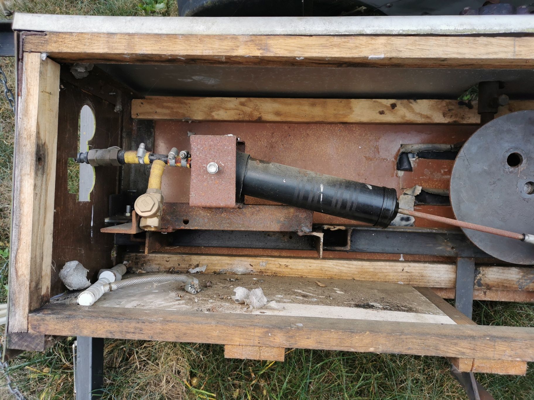 turbina wiatrowa wiatrak do napowietrzania stawu oczka wodnego