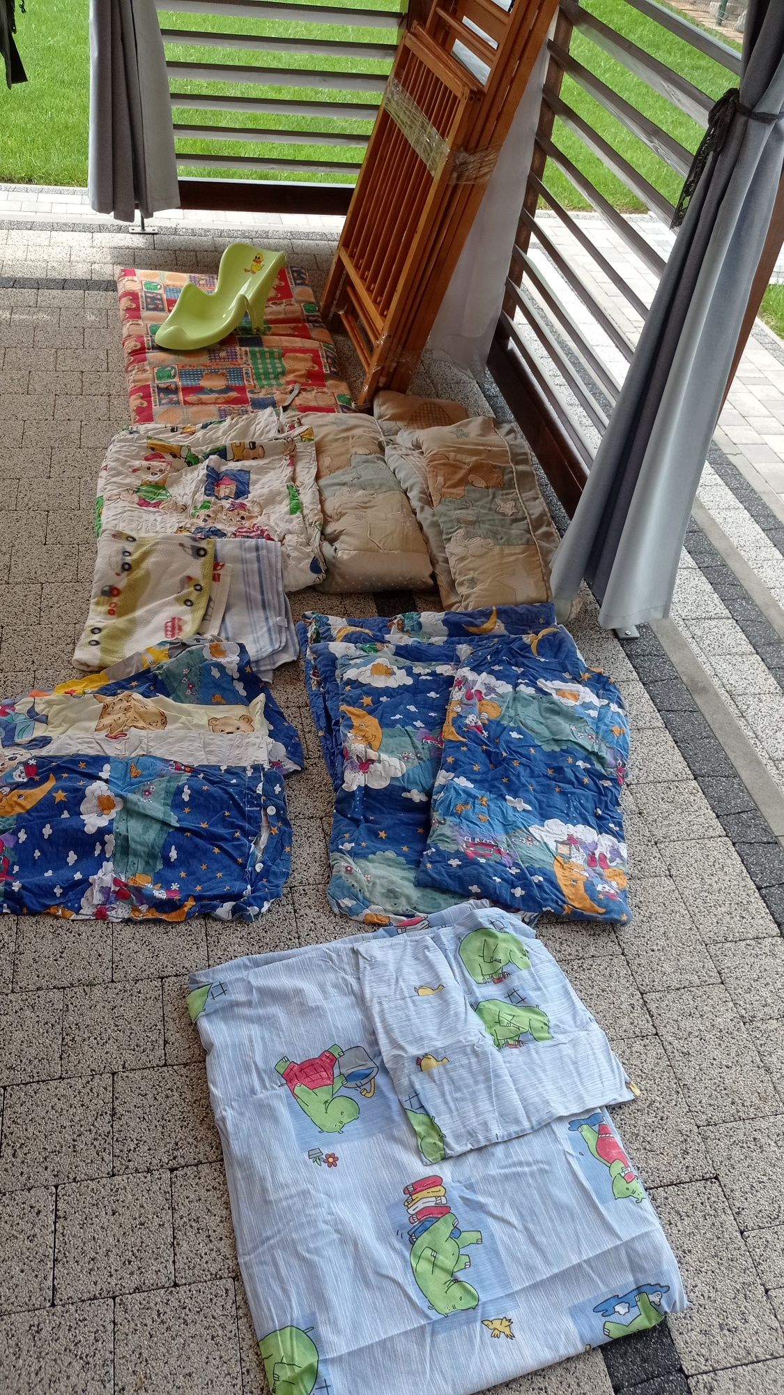 Łóżeczko dla dziecka pościel poszewki materac kocyki ochraniacz