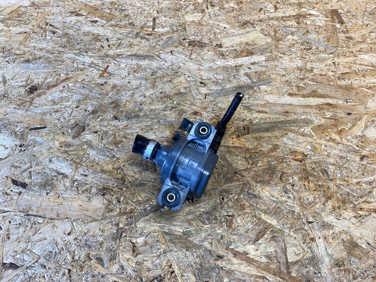 Dodatkowa Pompa Wody Toyota RAV4 V G9040-42010 2018-