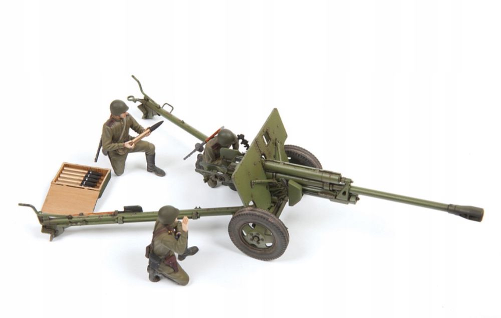 Zvezda 3671 model 1/35 figurki Działo ZIS-3 obsługą