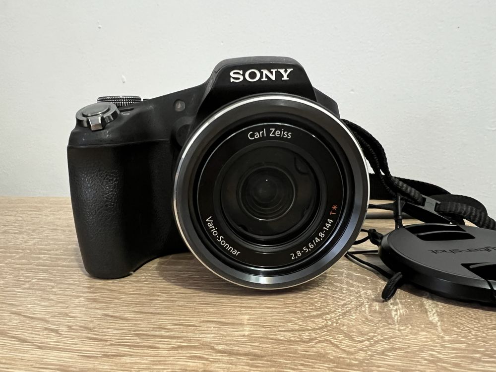 Фотоапарат SONY cyber-shot DSC-HX100V