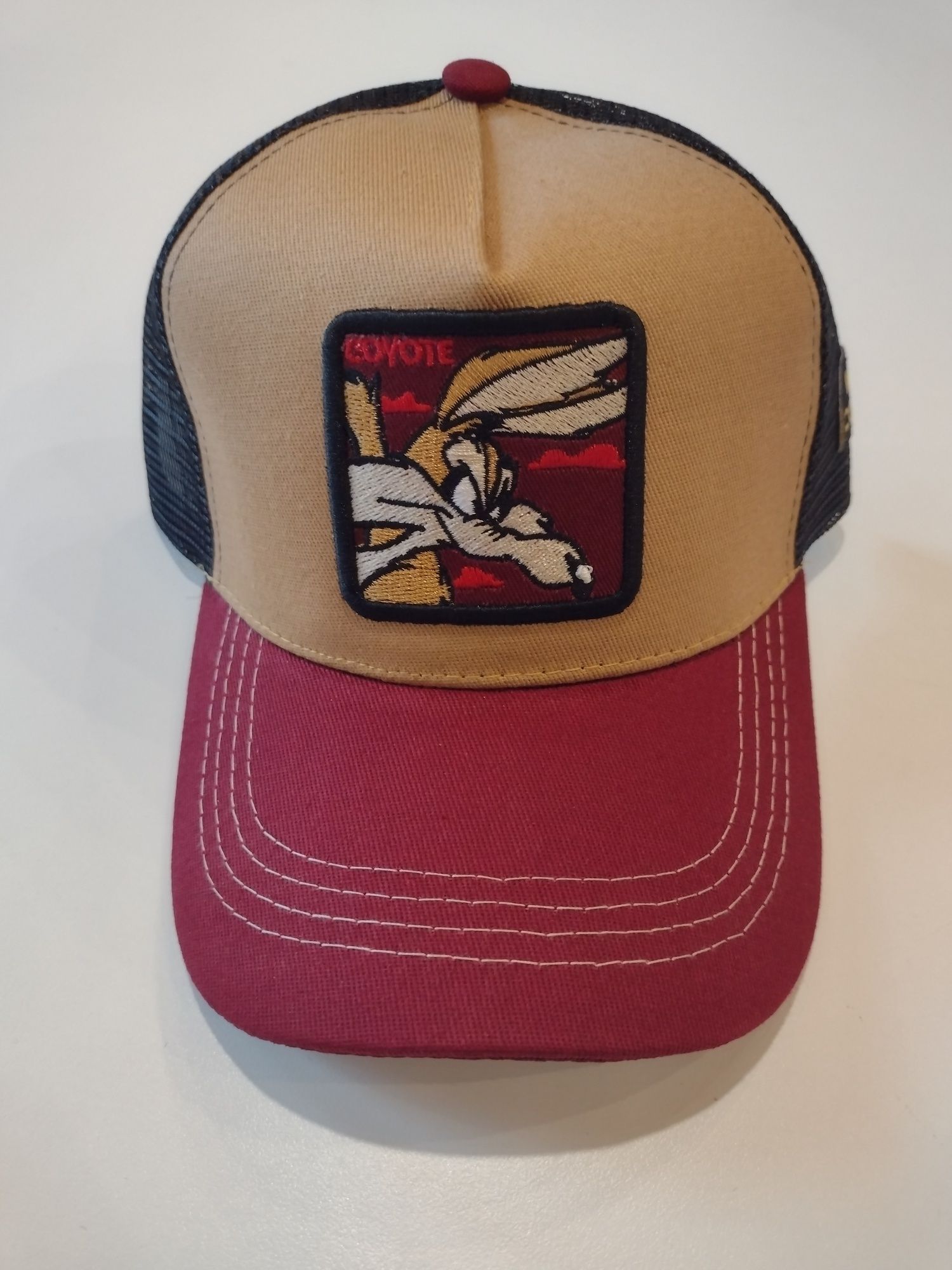 Czapka z daszkiem Looney Tunes Coyote Wilee Kojot