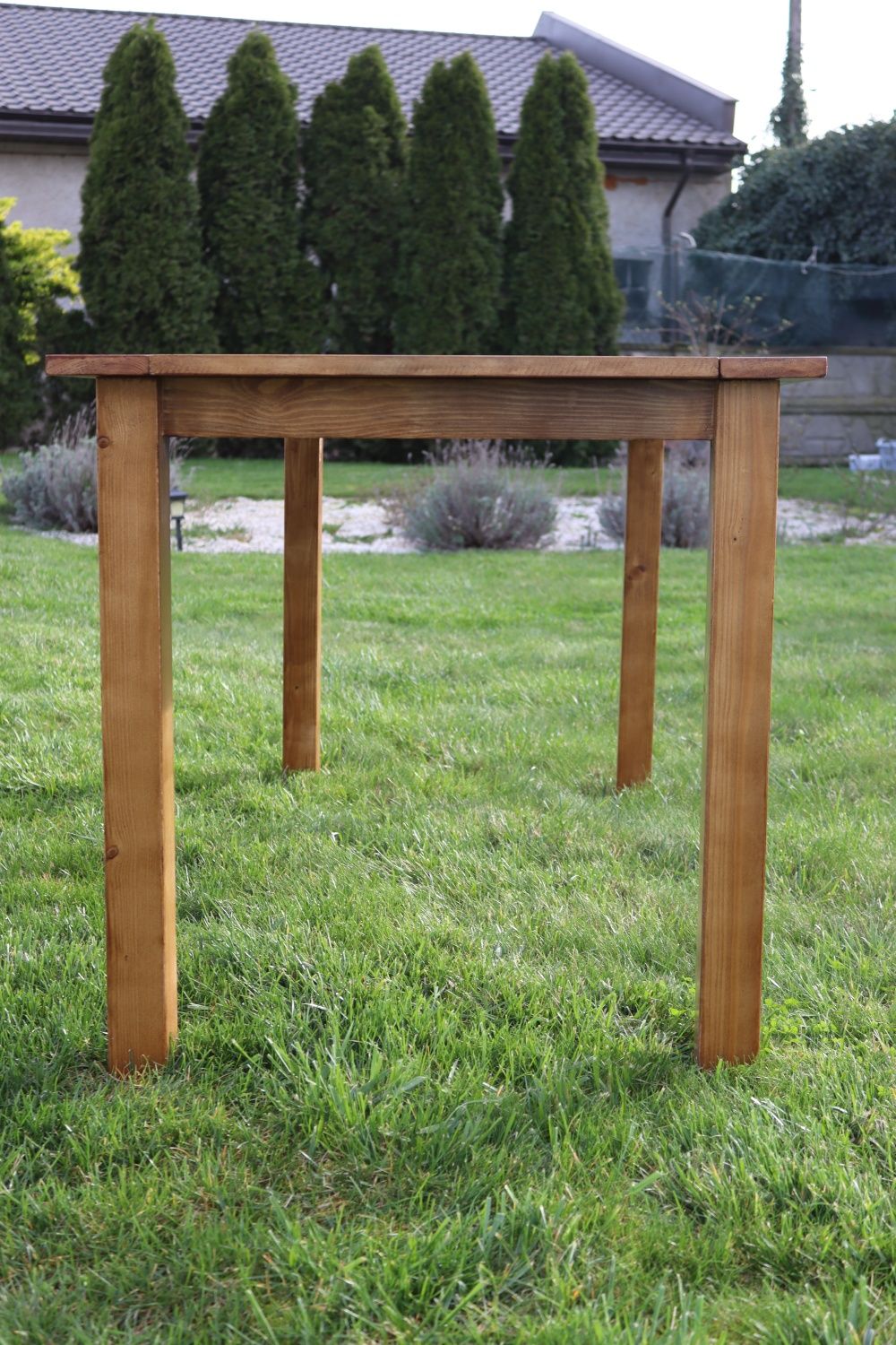 Stół drewniany ogrodowy na taras