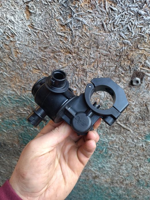 Корпус форсунки New Holland,  John Deere