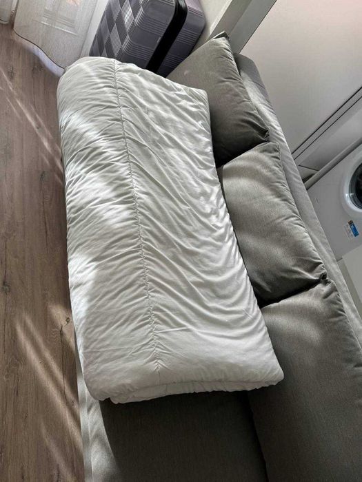 Sofá-cama Ikea prático e confortável