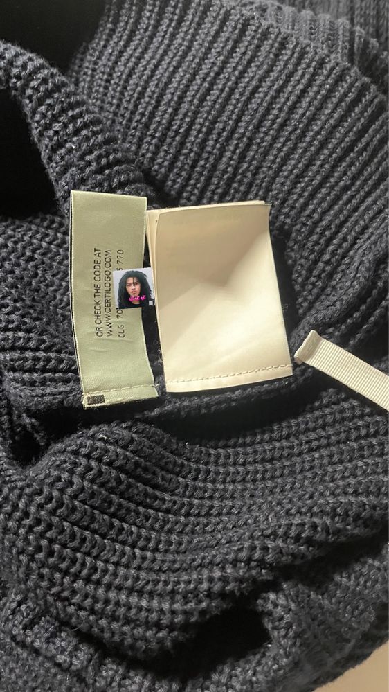 Off white knitted sweater вязаний светр