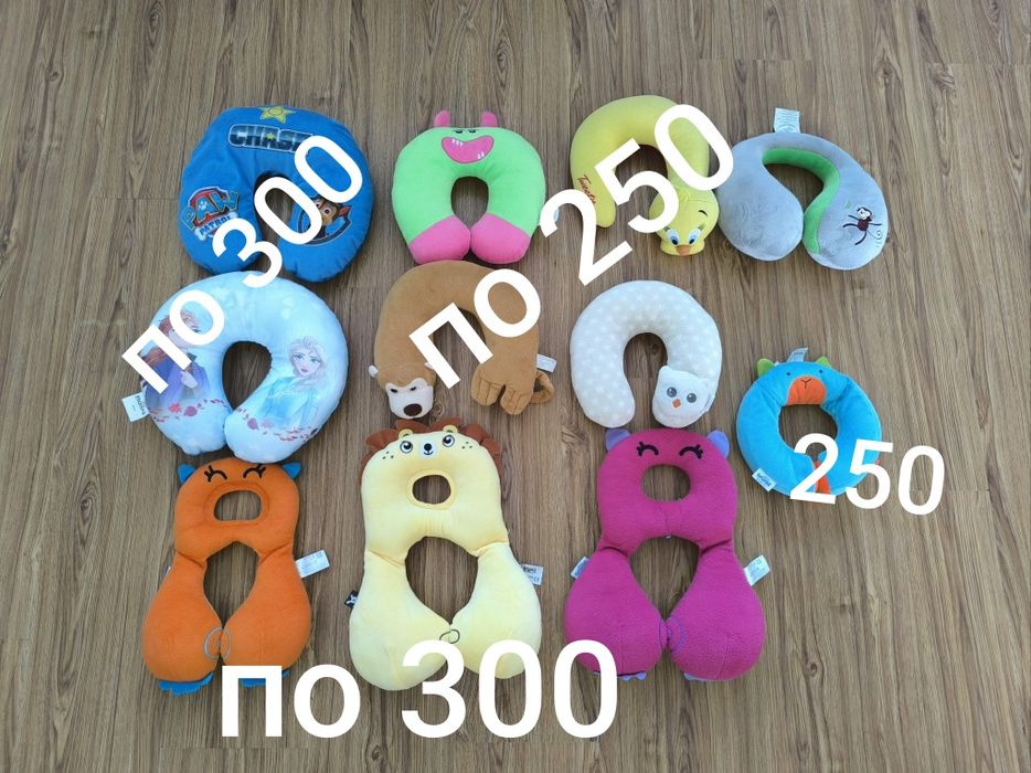 Фірмова дорожня подушка дитяча