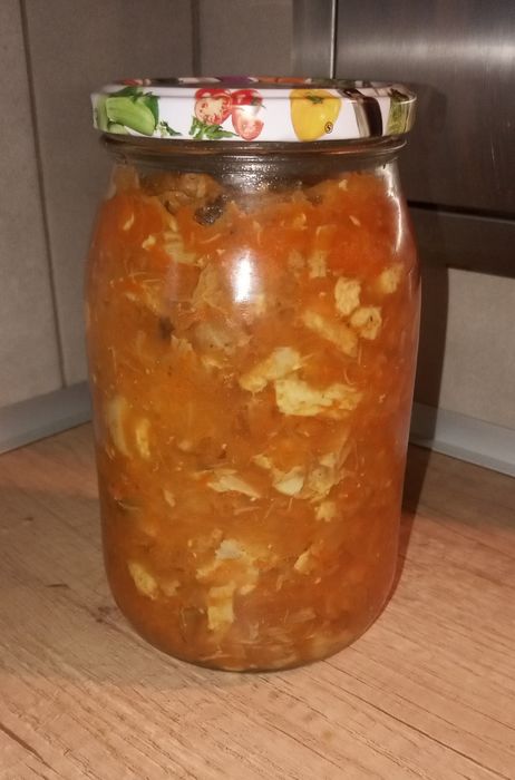 1 x Domowy Bigos z golonką, wiejską kiełbasą i leśnymi grzybami 900 ml