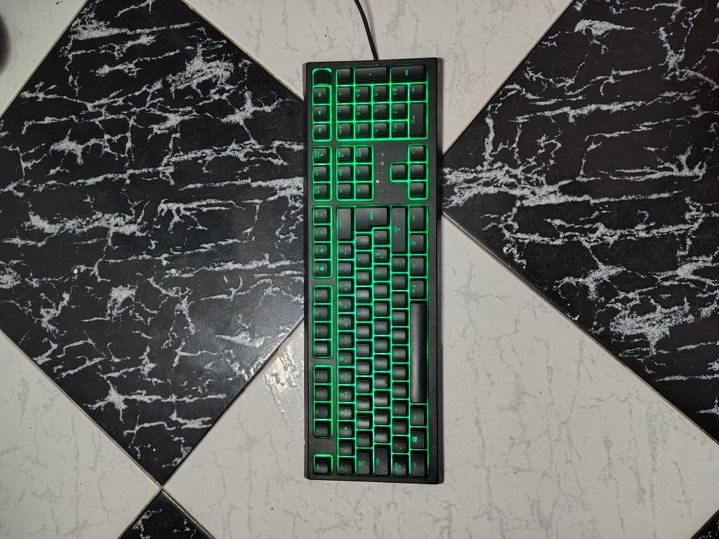 Teclado Razer ornata v2 usado