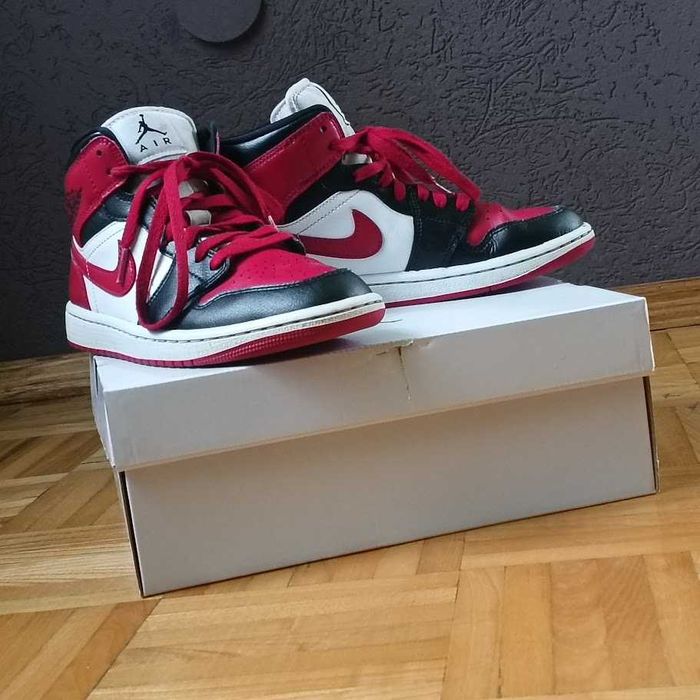 Buty WMNS Air Jordan 1 Mid