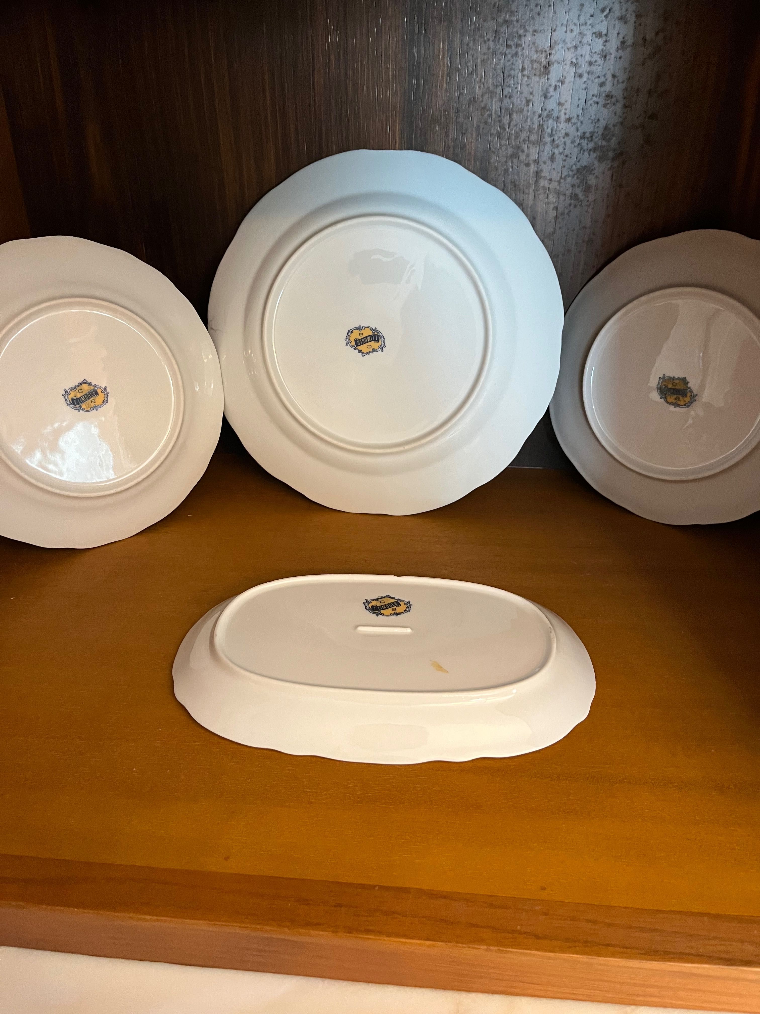 4 Peças porcelana Limoges - 3 pratos e pequena travessa