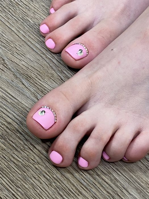 Курс манікюру,педикюру,нарощування нігтів