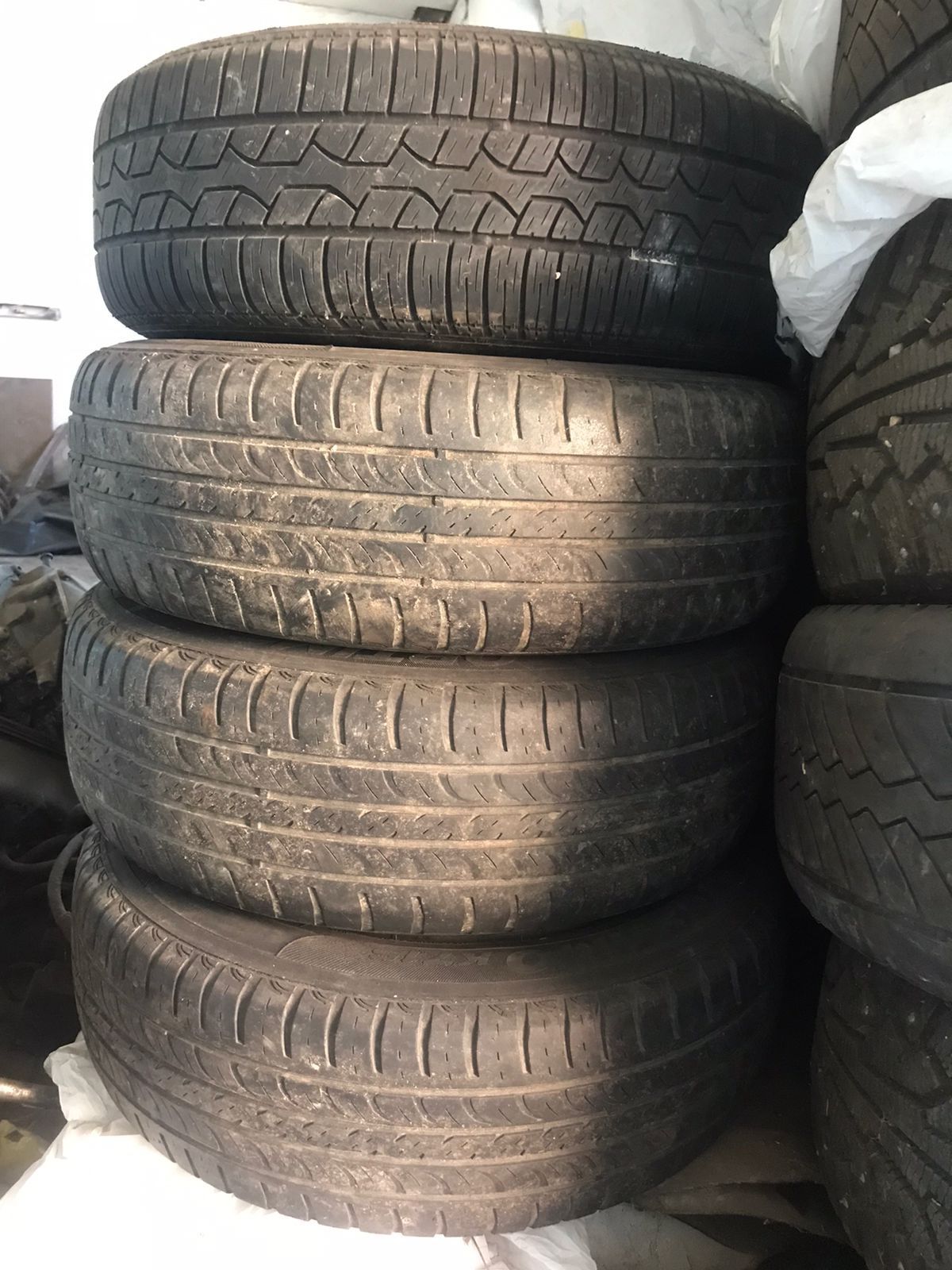 Продам резину R15 та R17