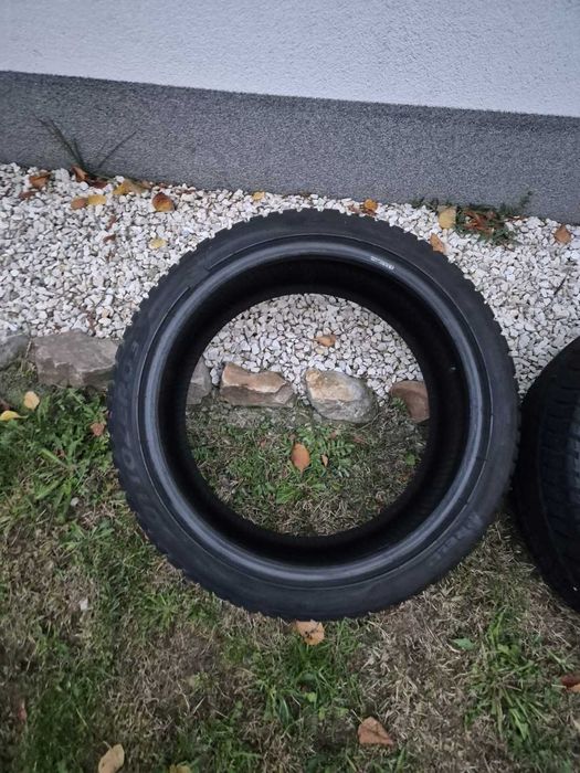 Opony zimowe Pirelli Sottozero 3 235/40 R19