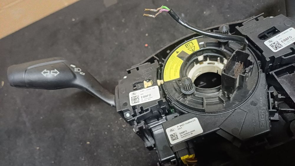 Zwijak taśma kierownicy przelacznik zespolony ford kuga mk2