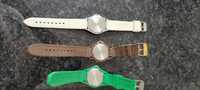 Relógios ( branco, castanho e verde)
