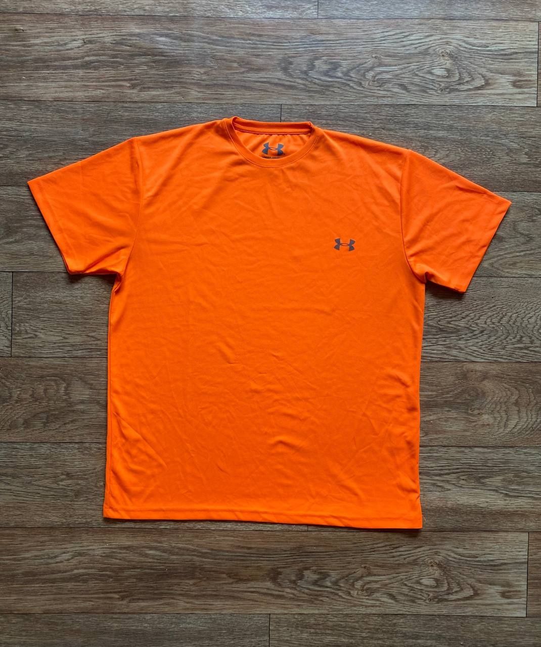 Фудболка, (Under Armour) для бігу.