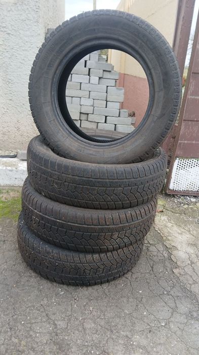 Продаю  зимові шини 195/65/15