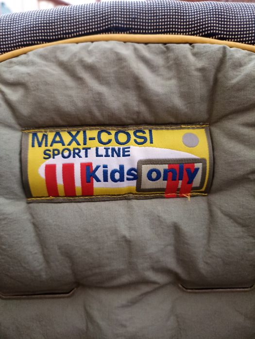 Автокресло детское Maxi Cosi