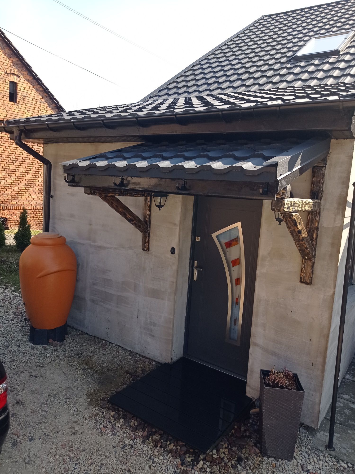 Usługi blacharsko-dekarskie/Wyroby z blachy/ POGOTOWIE DACHOWE AZ-Dach