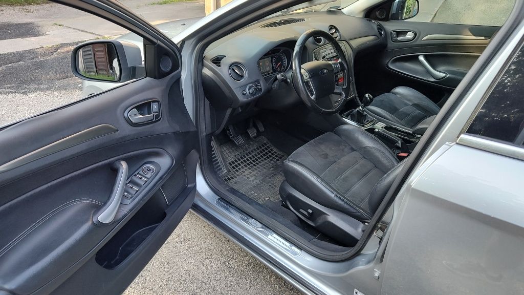 Ford Mondeo Mk4 Kombi 140 KM