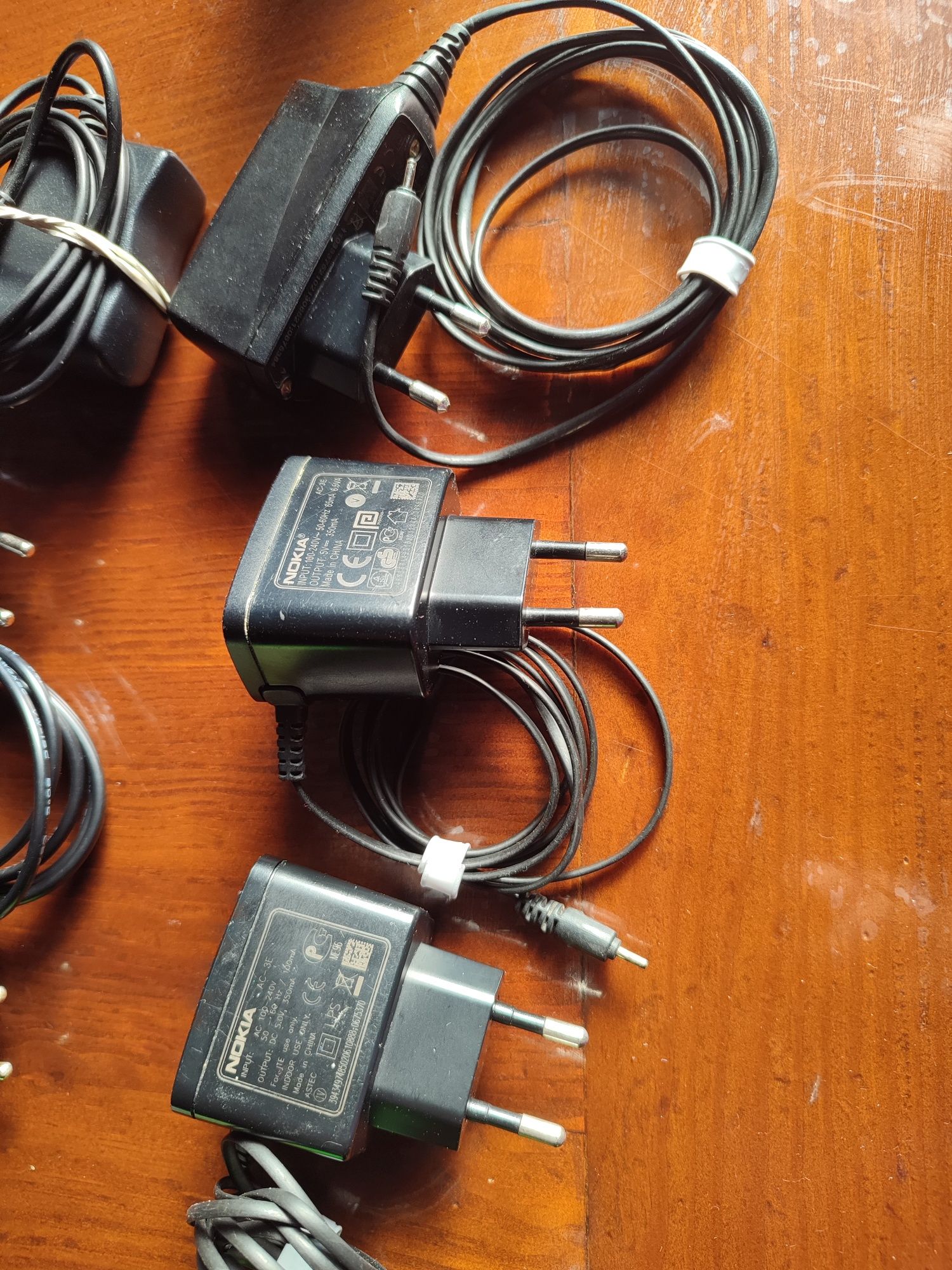 Зарядка ,блок питания ,разъем микро usb