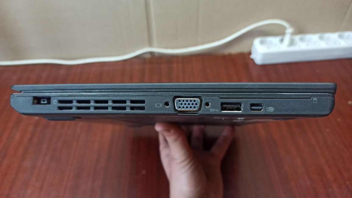 Lenovo Thinkpad x240 i5-4300u/8gb/120gb SSD,HD 14"