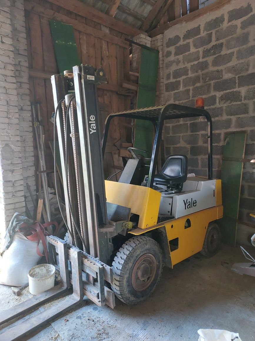 Wózek widłowy yale 2.5t