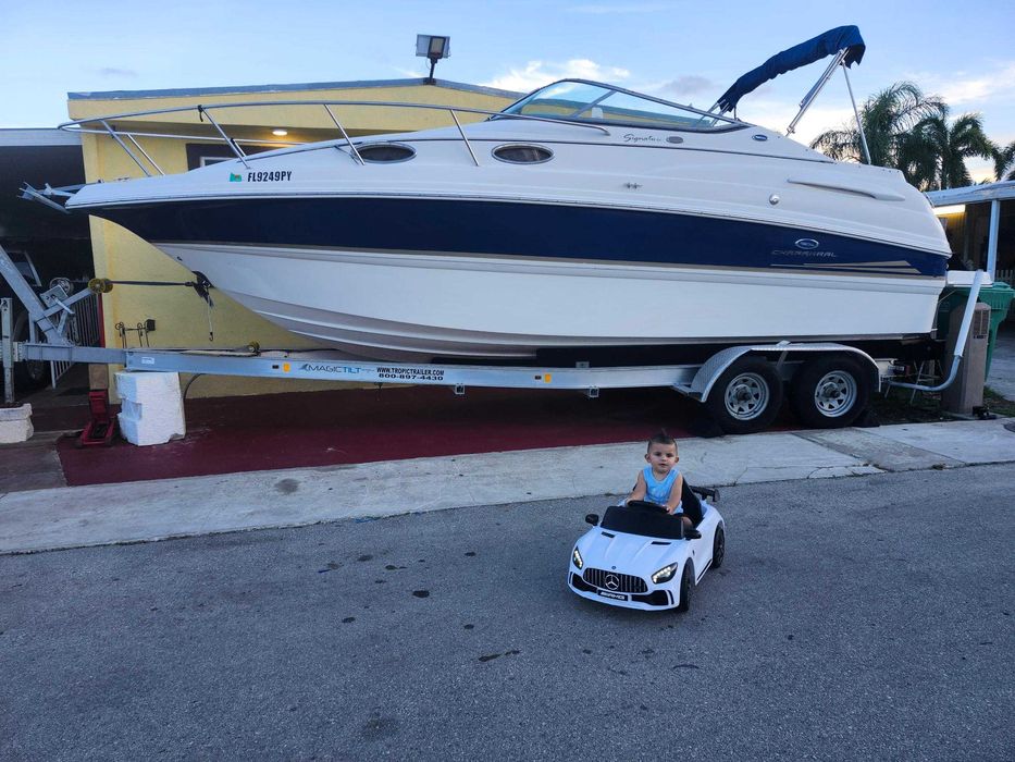 Motorówka Chaparral 260 Signature MerCruiser 5.7, z przyczepą, 05r