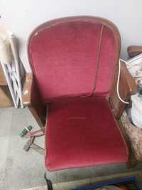 Krzesło z teatru do renowacji