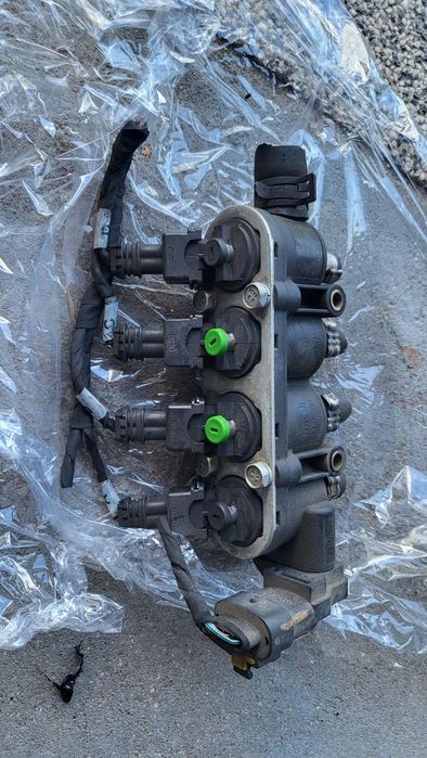 LANDI RENZO LISTWA WTRYSKOWA GAZU ZIELONY CZARNY