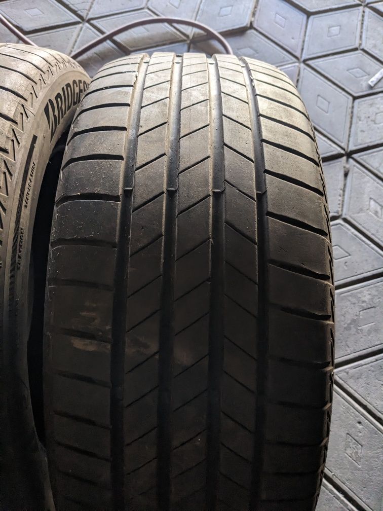 235/55R17 Bridgestone літо 2021 рік