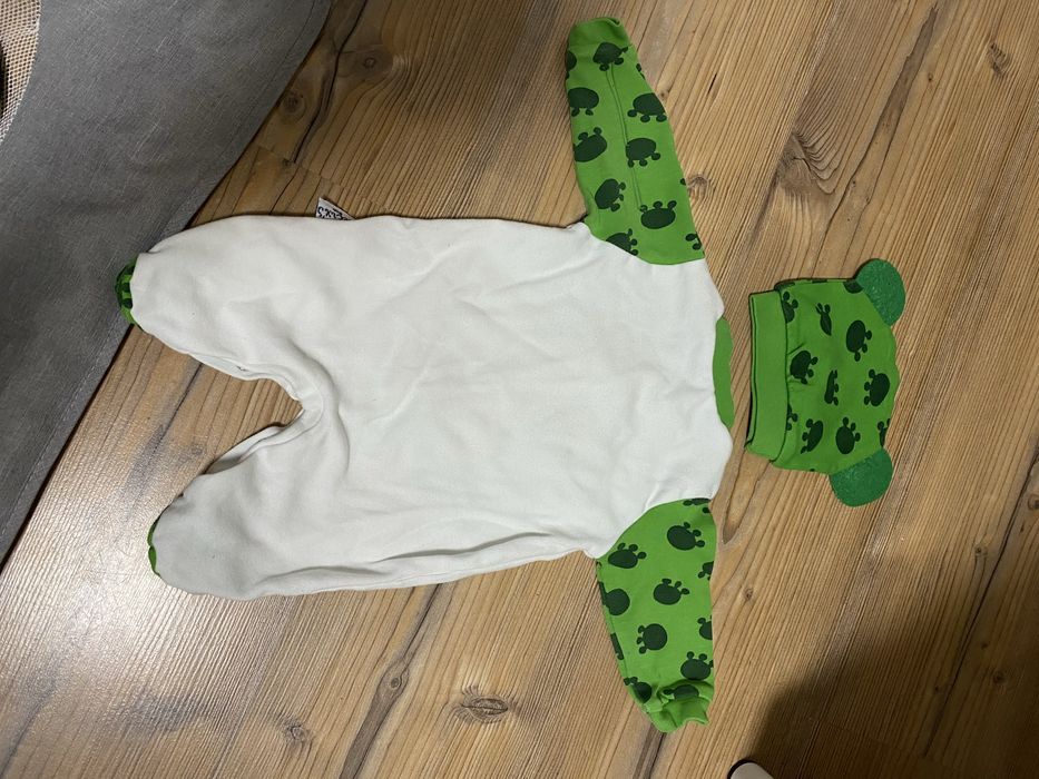 Wesoły pajacyk żabka 56 czapeczka