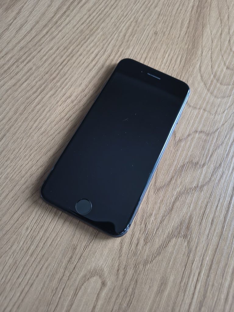 iPhone 8 64GB Czarny