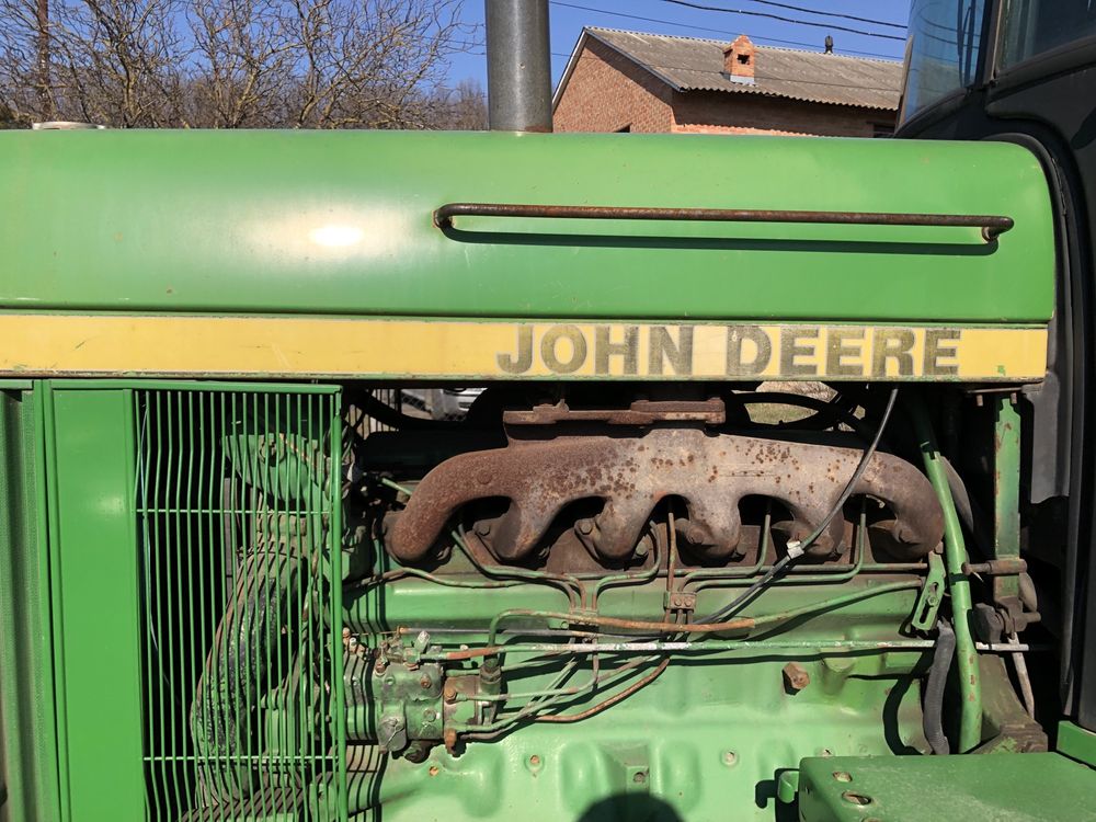 Трактор John Deere 3640