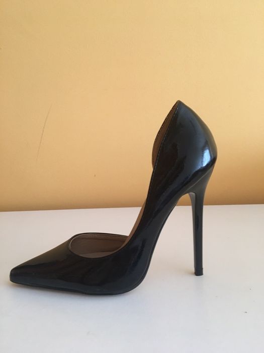 Vendo sapatos Seaside preto verniz n.35