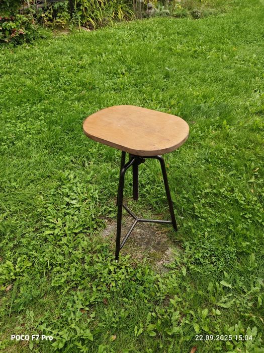 Sprzedam taboret warsztatowy