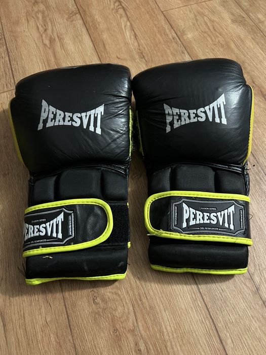 Боксерські рукавиці шкіряні  Peresvit Fusion 12 OZ