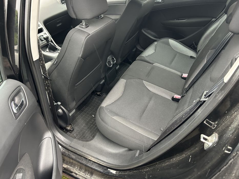 Peugeot 308 rocznik 2008r benzyna 1,6 NIE Zapala