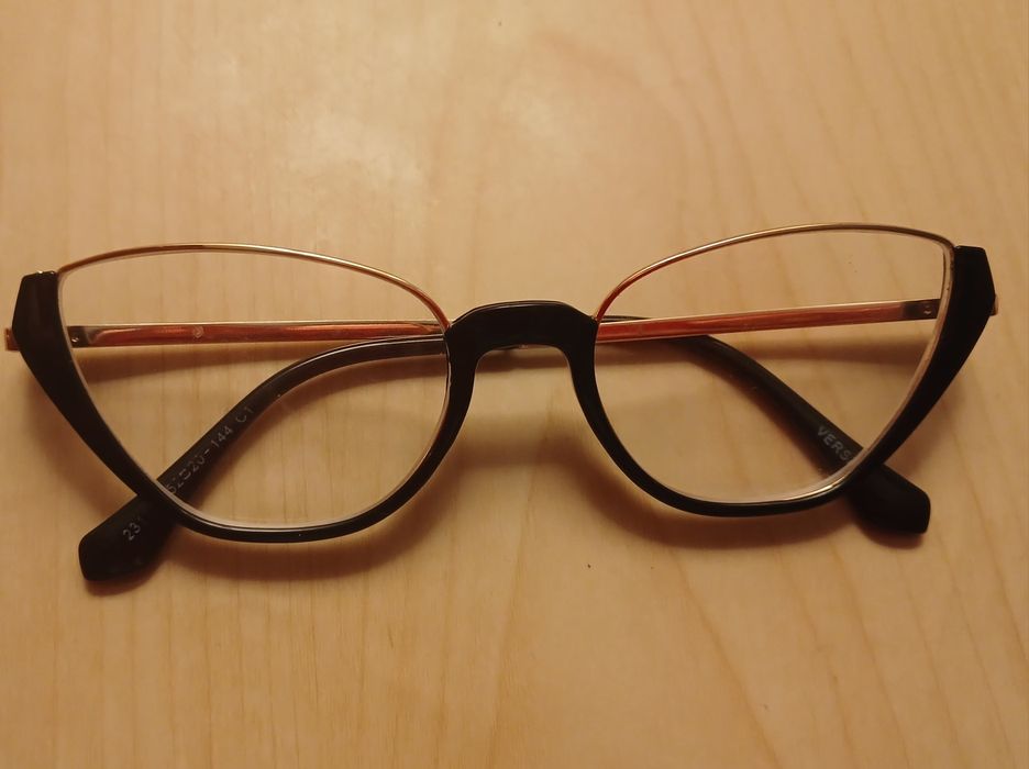 Очки для зрения.