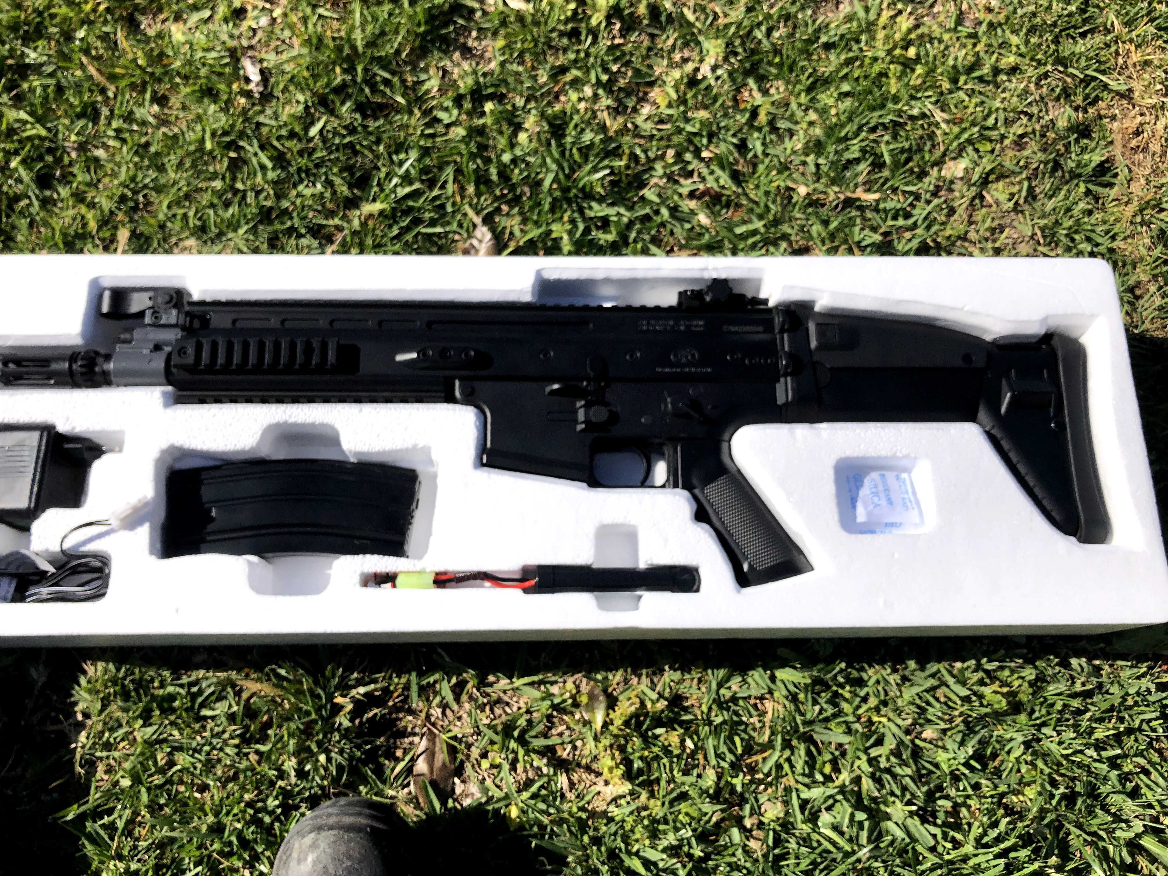 FN Scar-L, preta, 374fps, elétrica, 6mm, airsoft