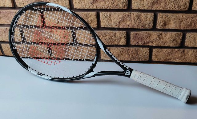 Wilson Federer 105, rakieta - początkujący śr-zaaw., L3