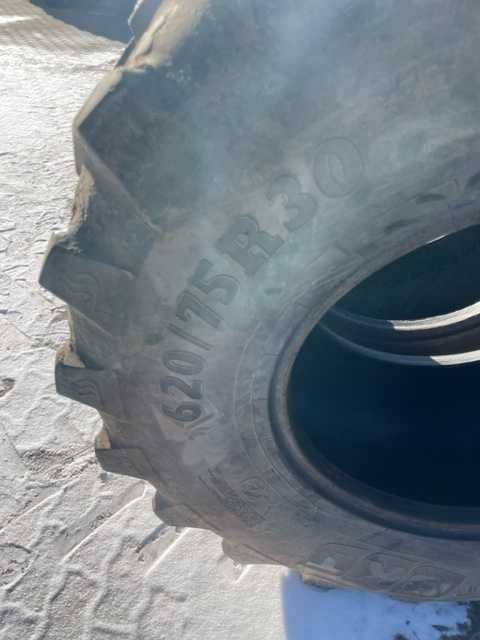 Opona 620/75R30 BKT Agrimax Terris w dobrym stanie 2 szt