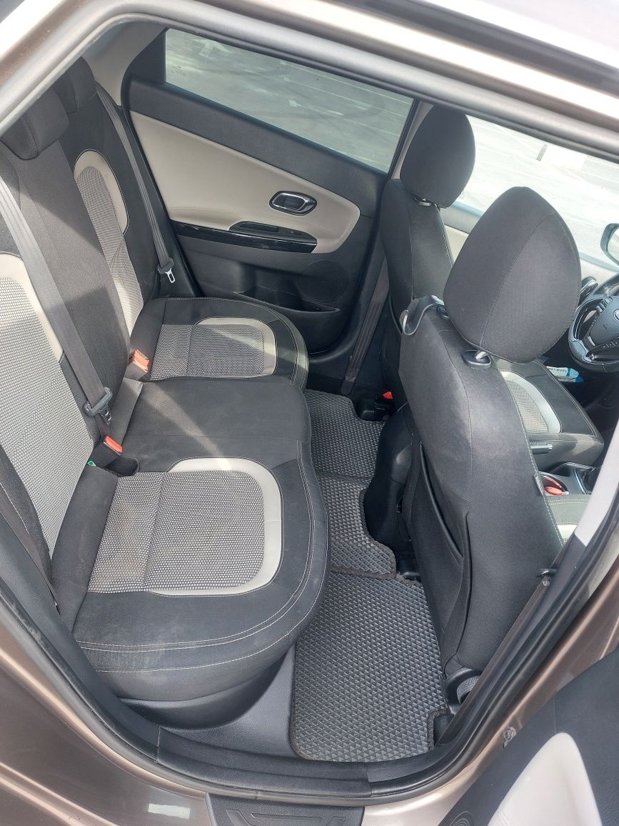 Kia ceed 2013 1.6d.