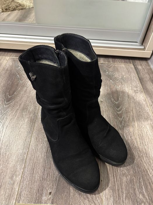 Чоботи з натуральної замші