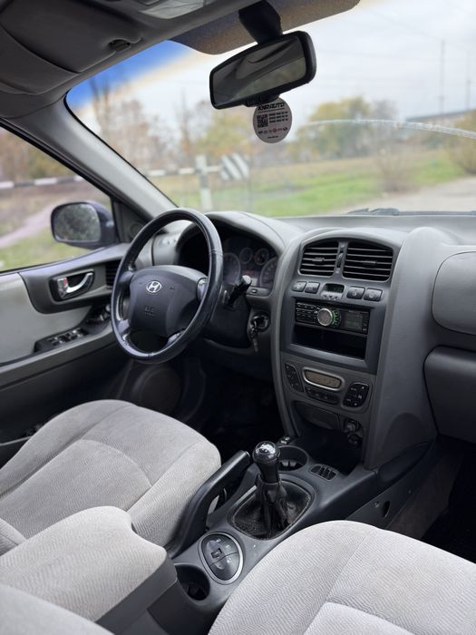 Hyudai Santa Fe в гарному стані